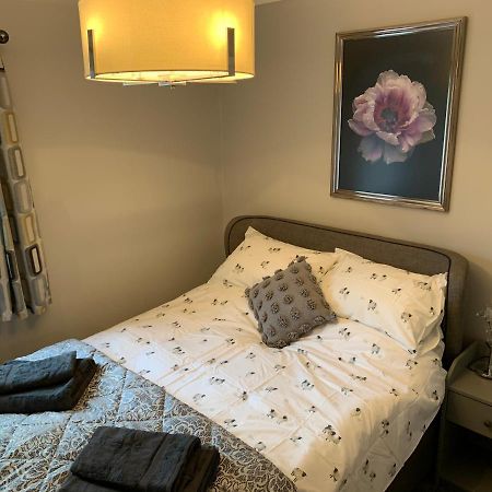 Stylish 2 Bed Penthouse In Trendy Pontcanna Cardiff Extérieur photo