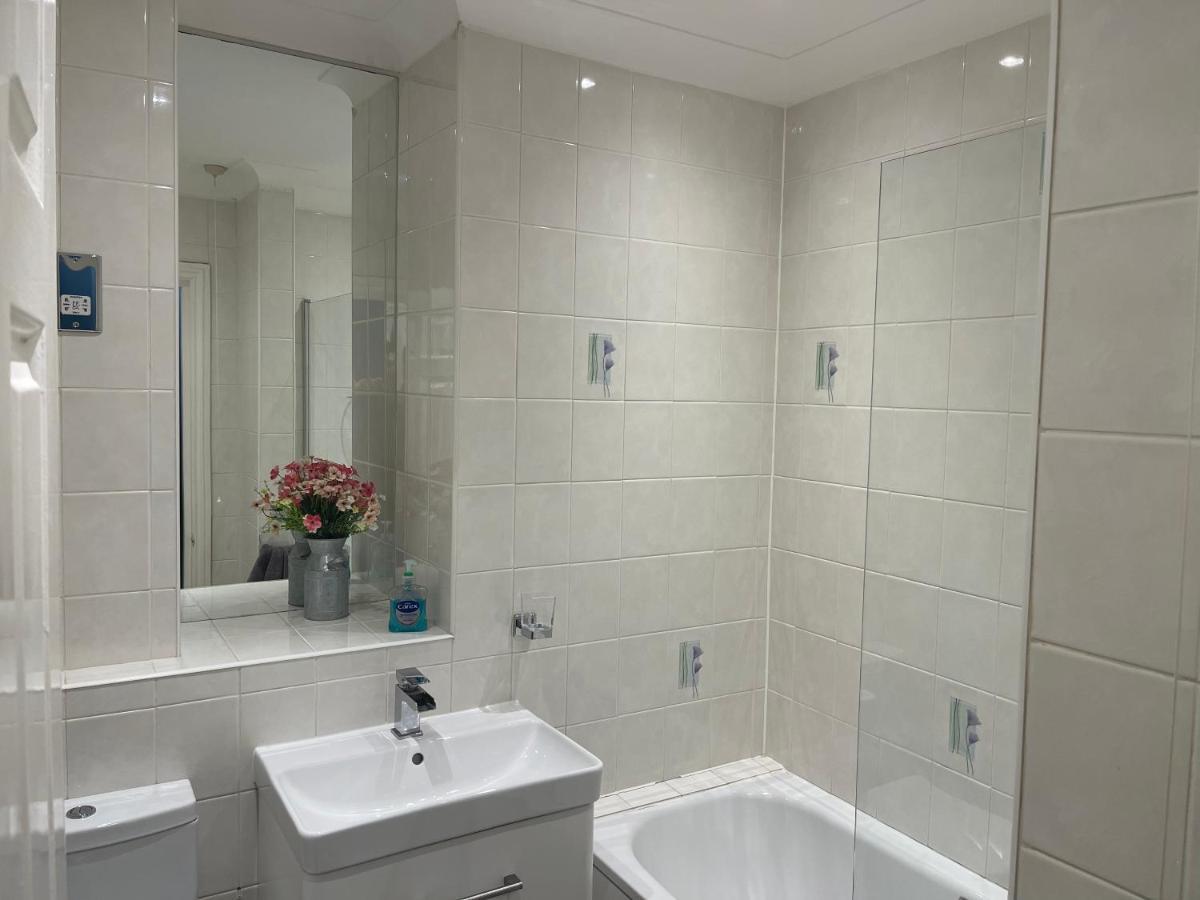 Stylish 2 Bed Penthouse In Trendy Pontcanna Cardiff Extérieur photo